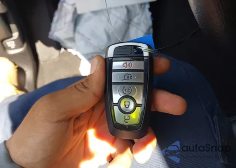 2022 Ford Explorer Limited z USA, uszkodzony, nr VIN 1FMSK7FH3NGA51642